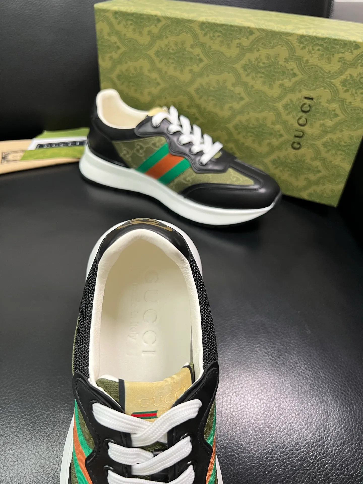 Men's shoes 💰800 Gucci top purchasing Gucci counter new model, original factory configuration of imported cowhide from Italy with printed cloth fabric, imported cowhide lining, breathable and comfortable, sole: original factory special sole is super comfortable, original factory and single goods are high quality, welcome to compare, code number 38-44 (customized 45 46) 85865